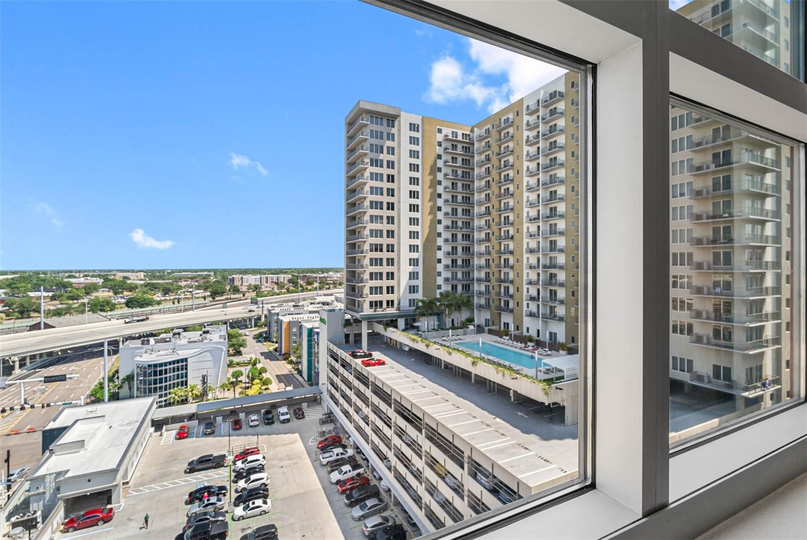 GRAND CENTRAL AT KENNEDY RESID - Residential