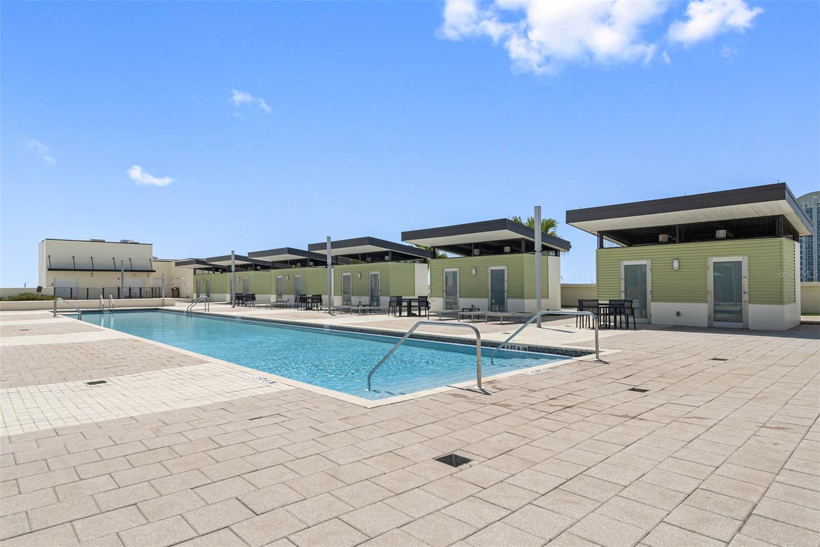 GRAND CENTRAL AT KENNEDY RESID - Residential
