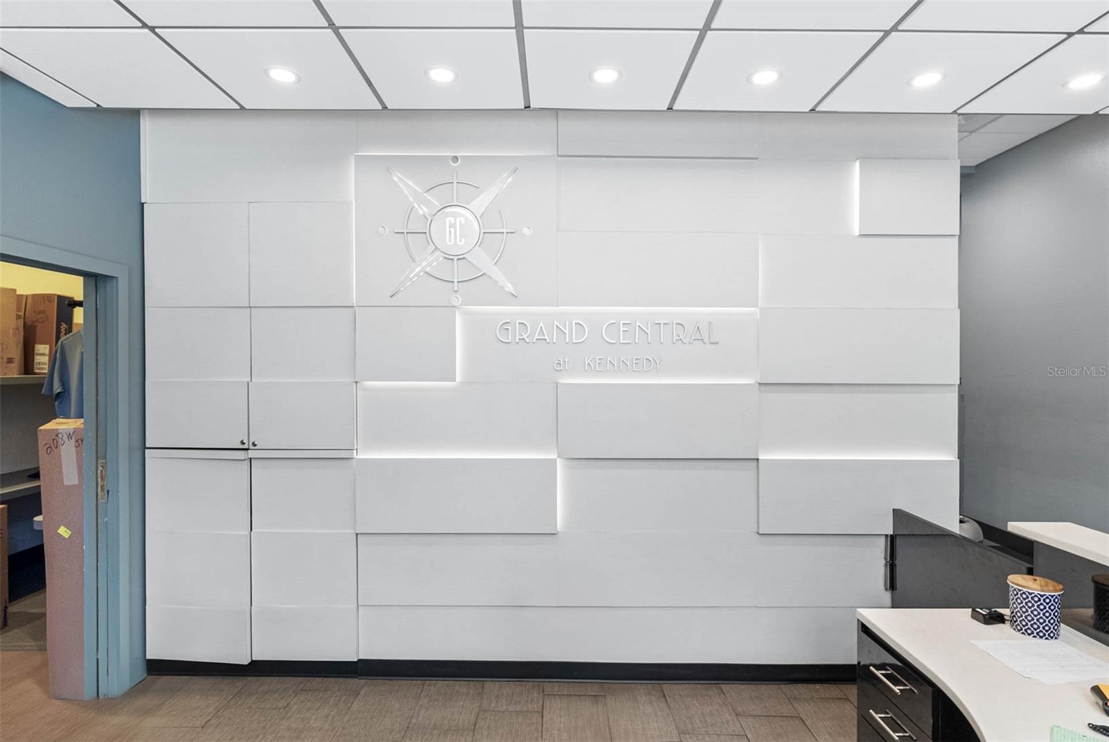 GRAND CENTRAL AT KENNEDY RESID - Residential
