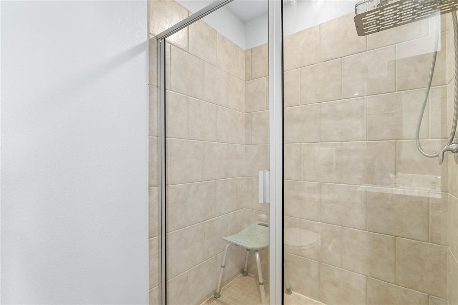 GRAND CENTRAL AT KENNEDY RESID - Residential