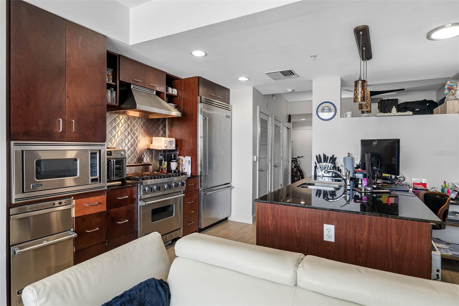 GRAND CENTRAL AT KENNEDY RESID - Residential