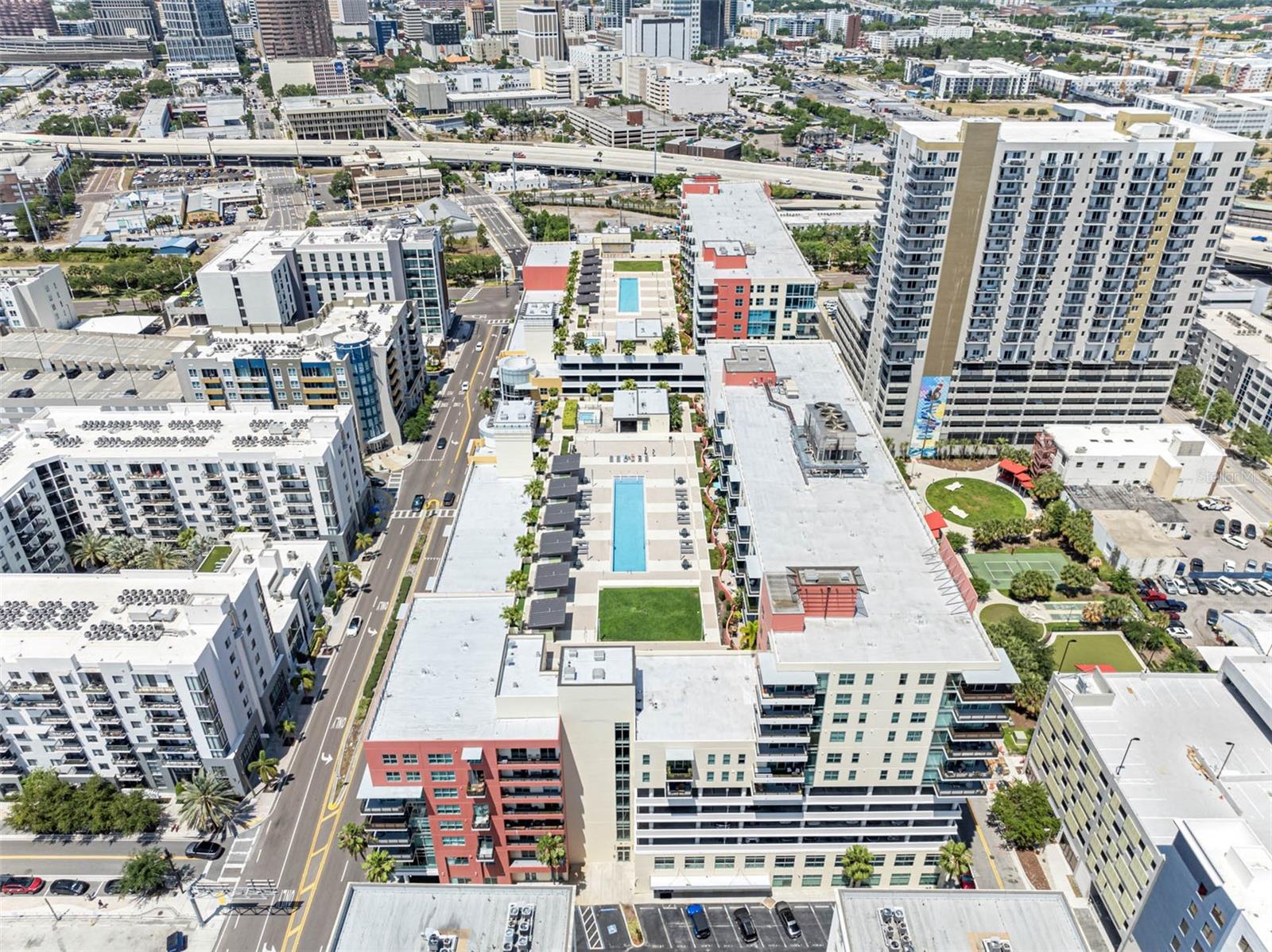 GRAND CENTRAL AT KENNEDY RESID - Residential