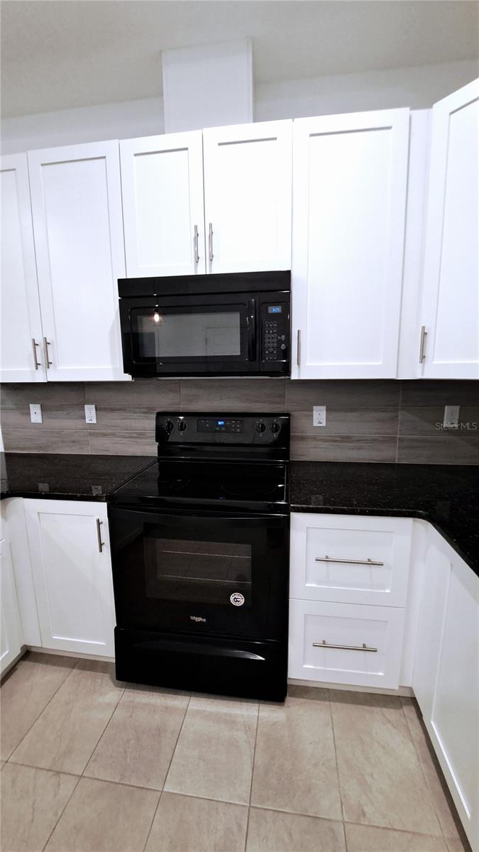 PALM COAST/EASTHAMPTON SEC 34 - Residential Lease