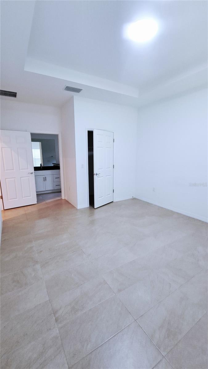 PALM COAST/EASTHAMPTON SEC 34 - Residential Lease