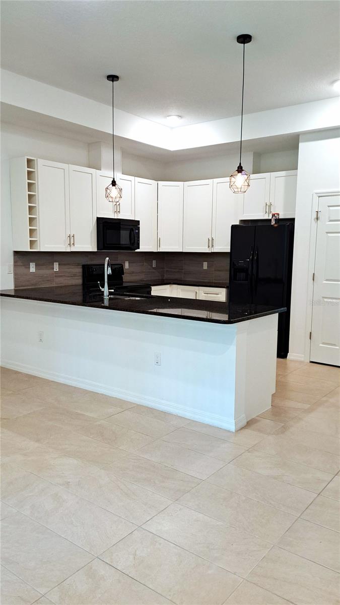 PALM COAST/EASTHAMPTON SEC 34 - Residential Lease