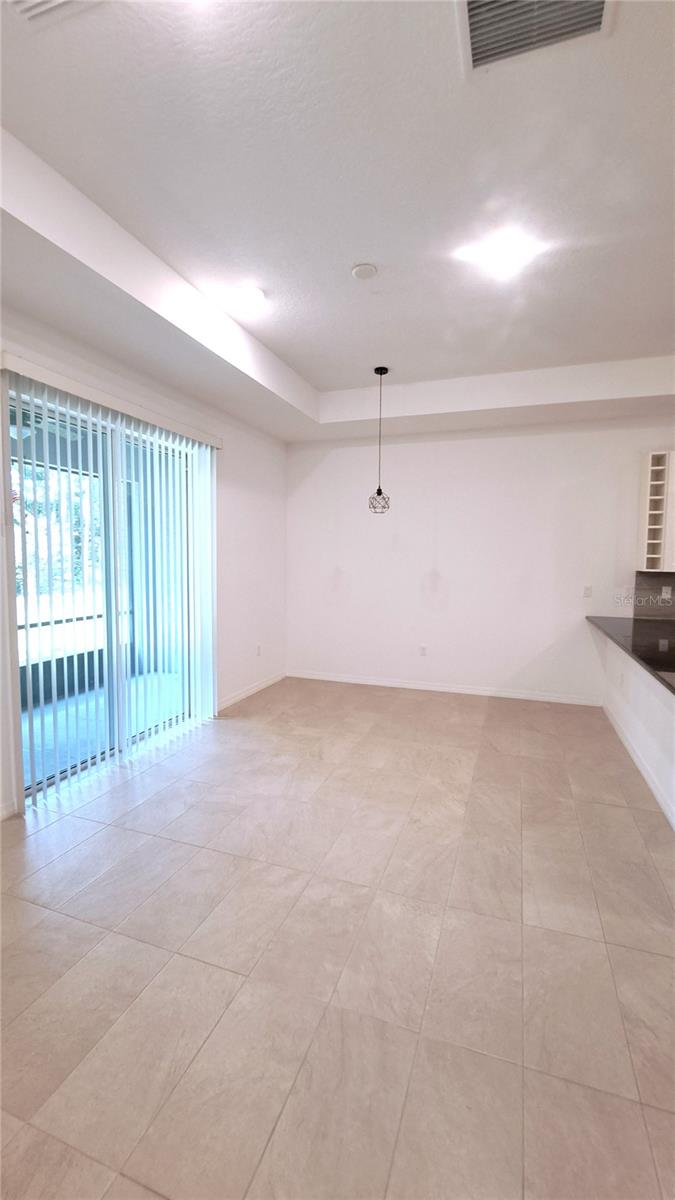 PALM COAST/EASTHAMPTON SEC 34 - Residential Lease