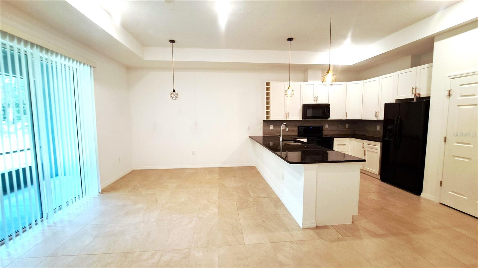 PALM COAST/EASTHAMPTON SEC 34 - Residential Lease