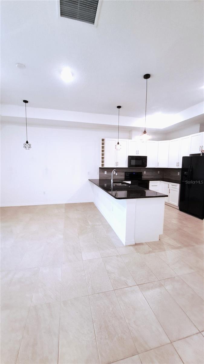 PALM COAST/EASTHAMPTON SEC 34 - Residential Lease