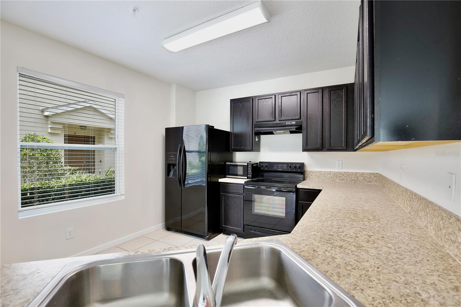 WESTWOOD CONDO II - Residential Lease