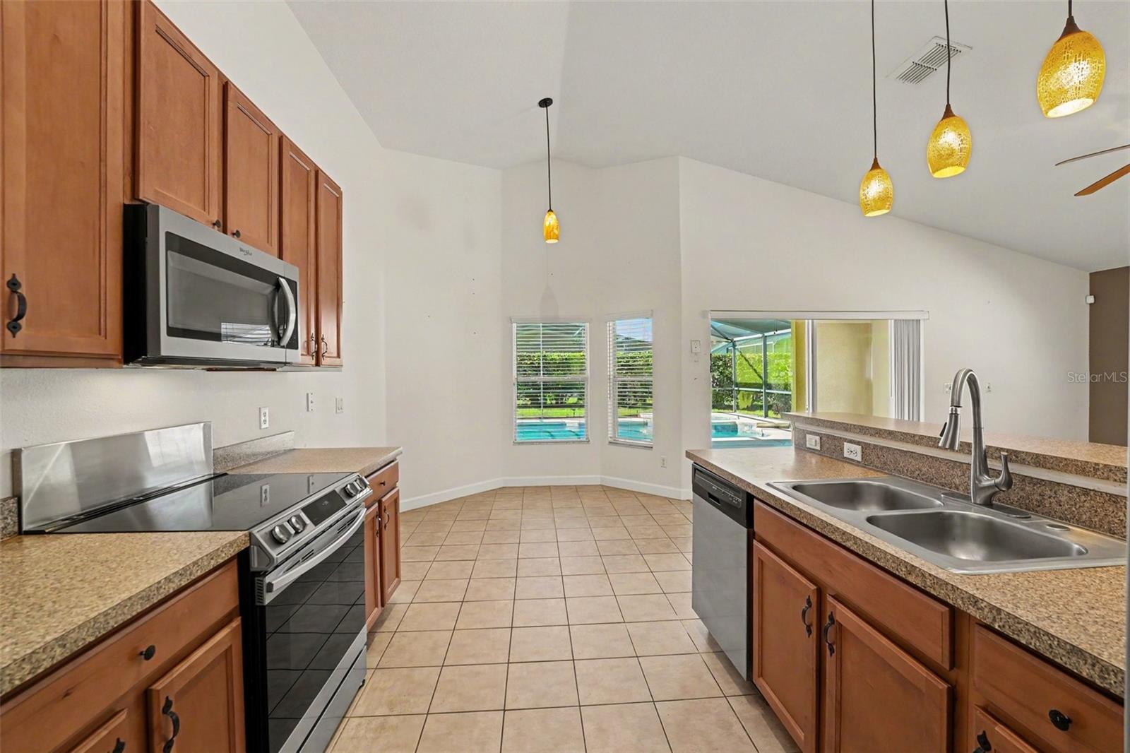 WEST STONEBRIDGE - Residential