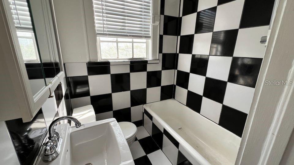 BAMBOO PLACE - Residential Lease