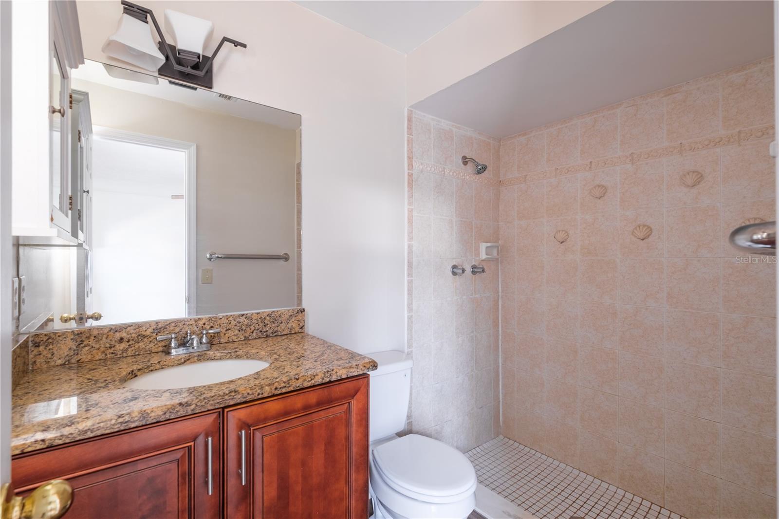 BVL UNIT 2 - Residential Lease