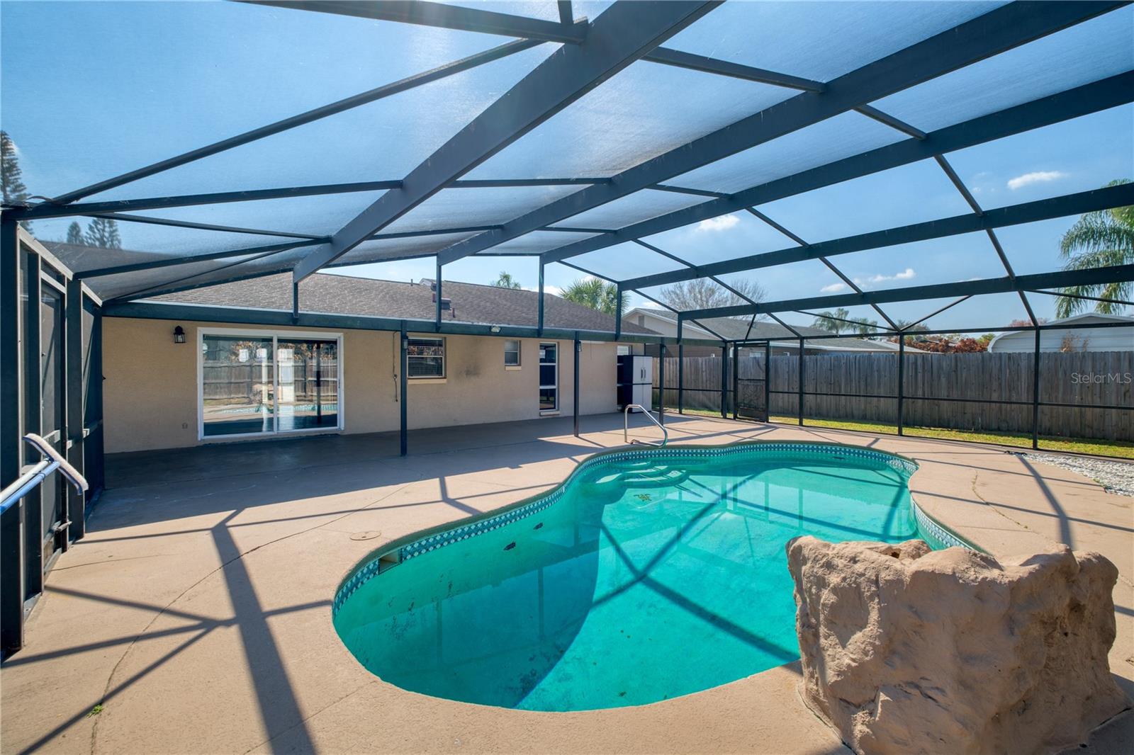 BVL UNIT 2 - Residential Lease