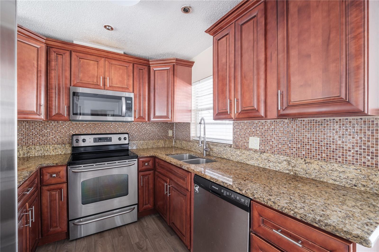 BVL UNIT 2 - Residential Lease