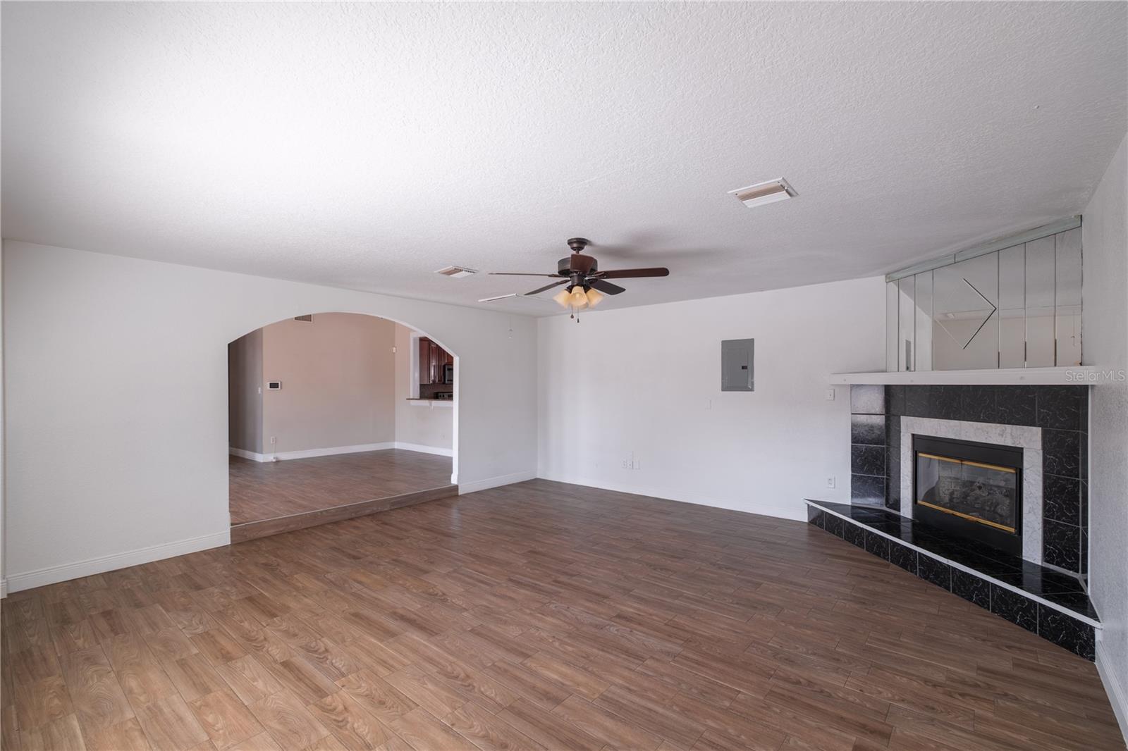 BVL UNIT 2 - Residential Lease