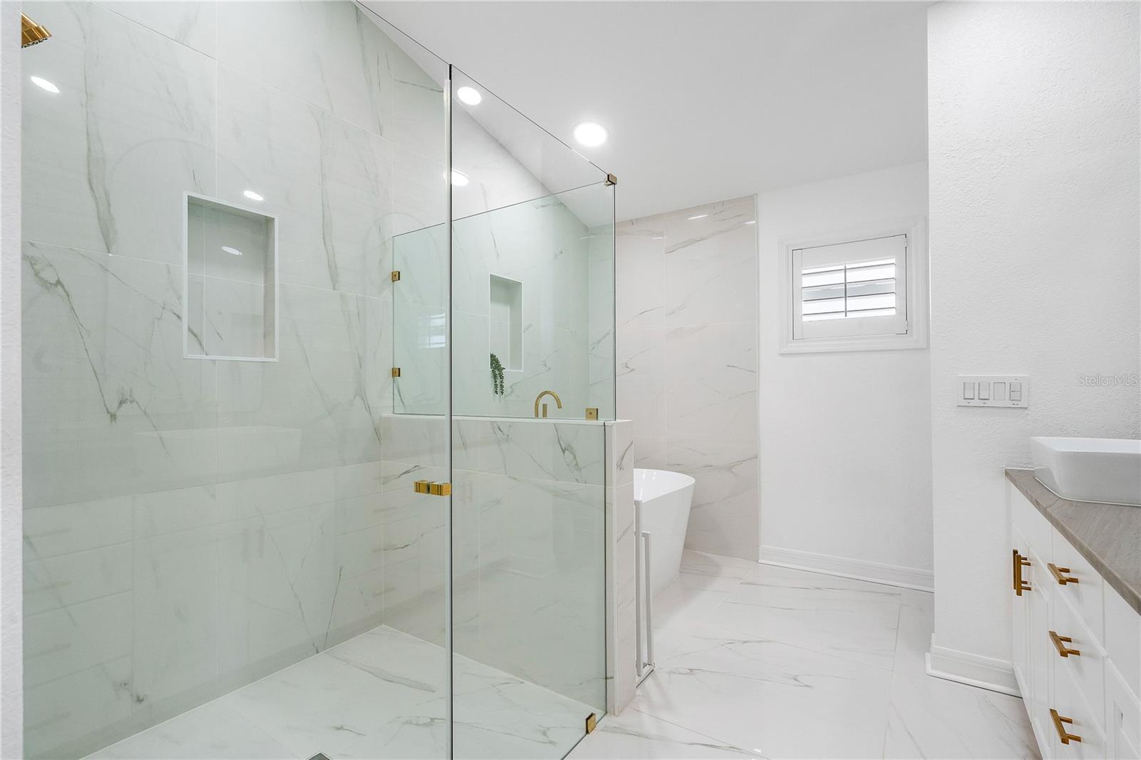 BAY POINT ESTATES 2ND ADD - Residential