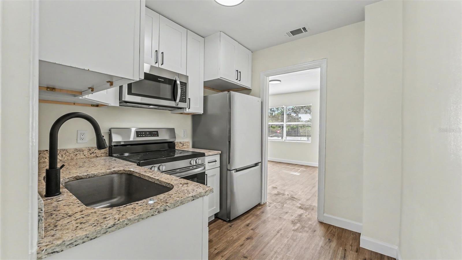 BILTMORE PARK SUB - Residential Income