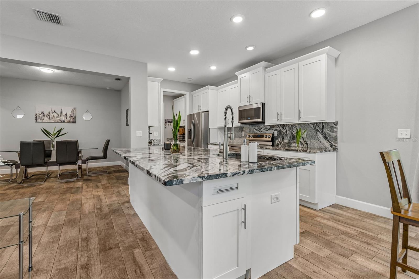 CYPRESS COVE SUB - Residential