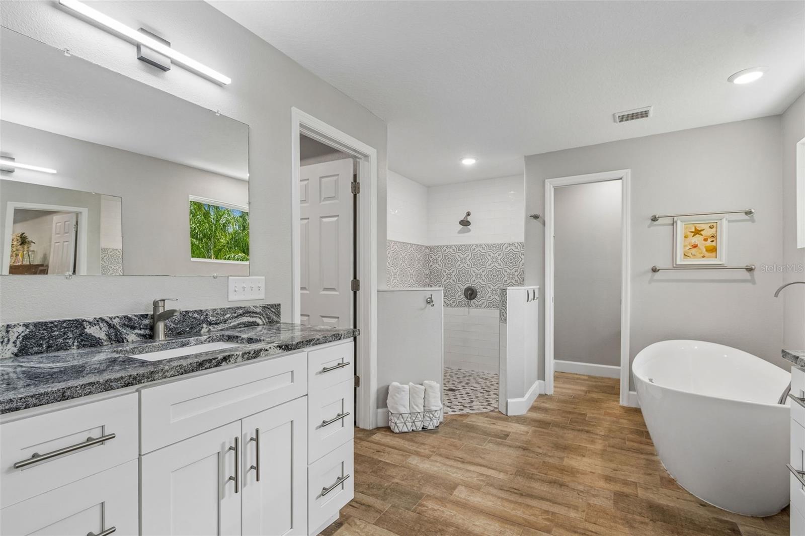 CYPRESS COVE SUB - Residential