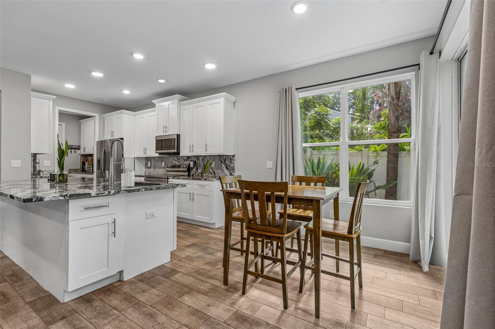 CYPRESS COVE SUB - Residential