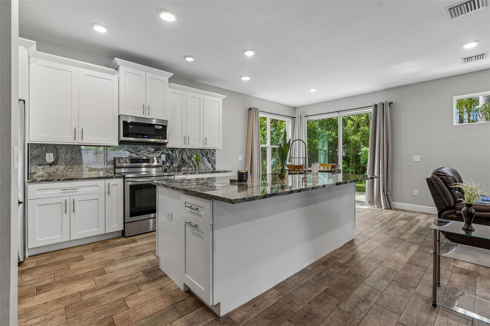 CYPRESS COVE SUB - Residential