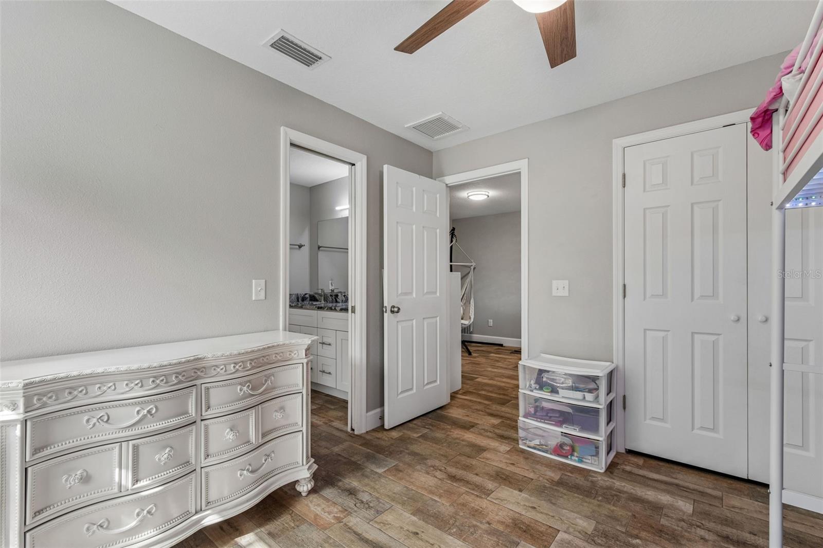 CYPRESS COVE SUB - Residential