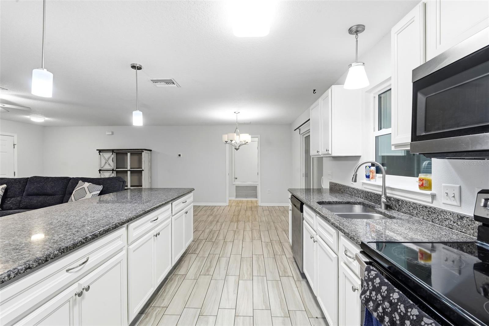 COLLEGE ARMS ESTATES - Residential