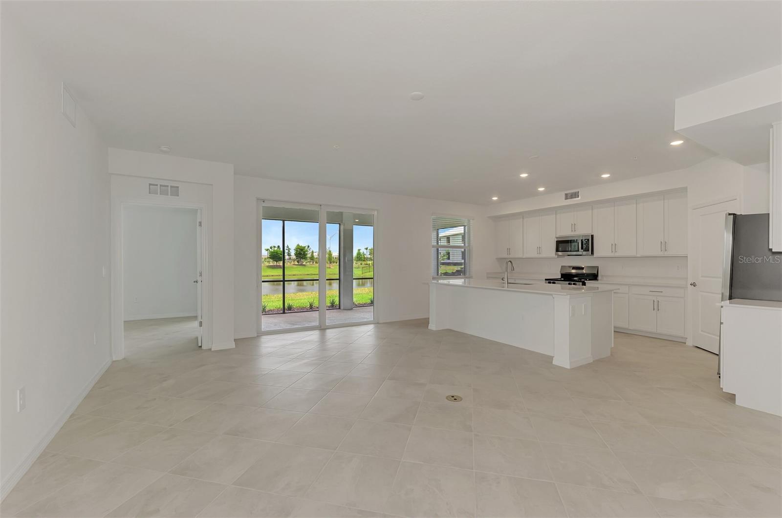 CALUSA COUNTRY CLUB - Residential