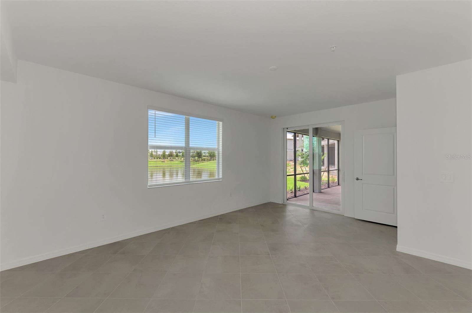 CALUSA COUNTRY CLUB - Residential