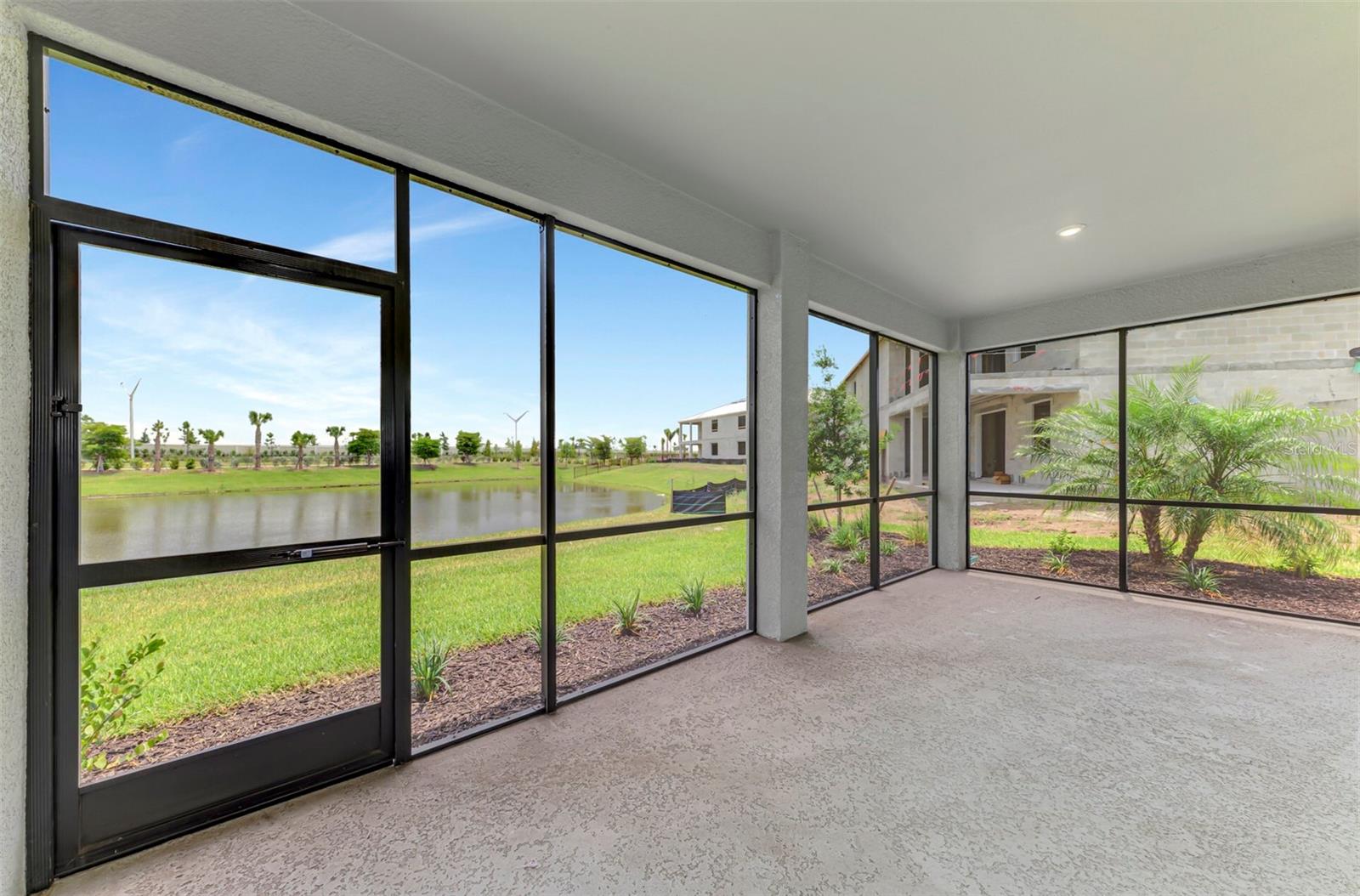 CALUSA COUNTRY CLUB - Residential