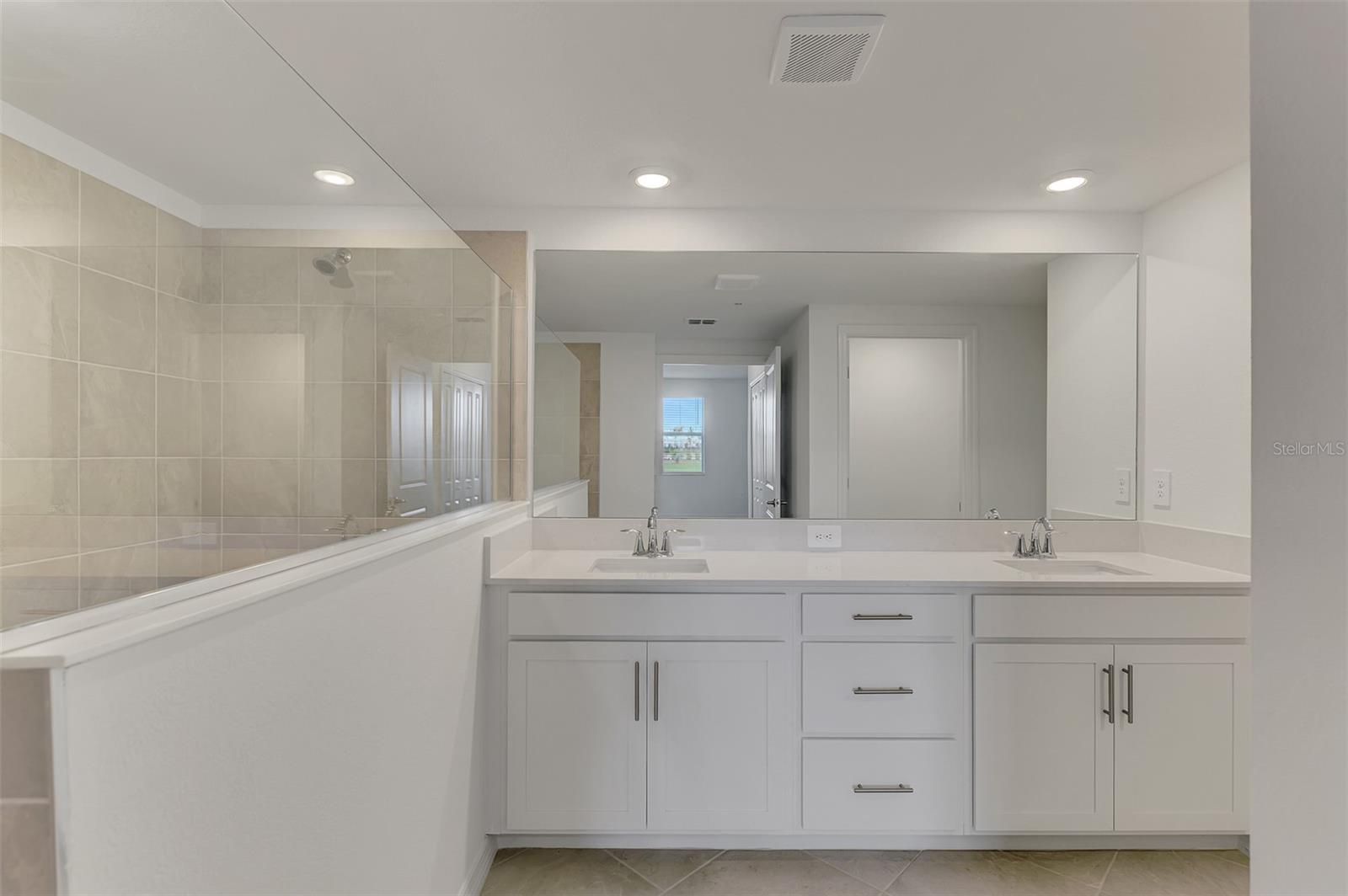 CALUSA COUNTRY CLUB - Residential