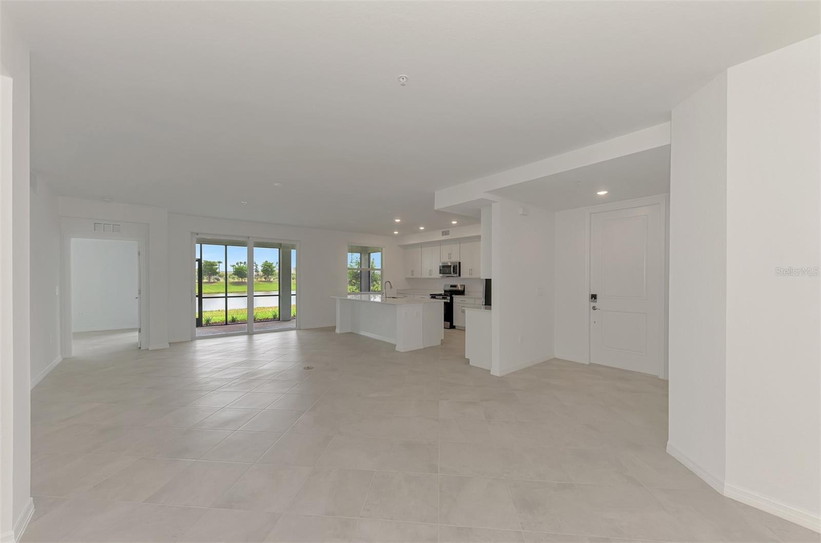 CALUSA COUNTRY CLUB - Residential
