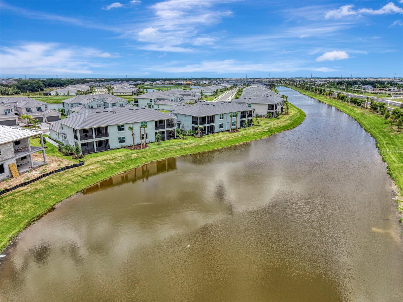 CALUSA COUNTRY CLUB - Residential