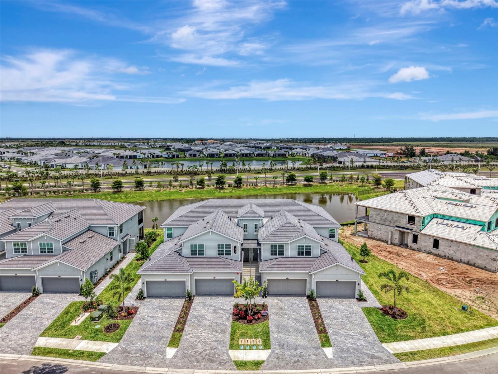 CALUSA COUNTRY CLUB - Residential