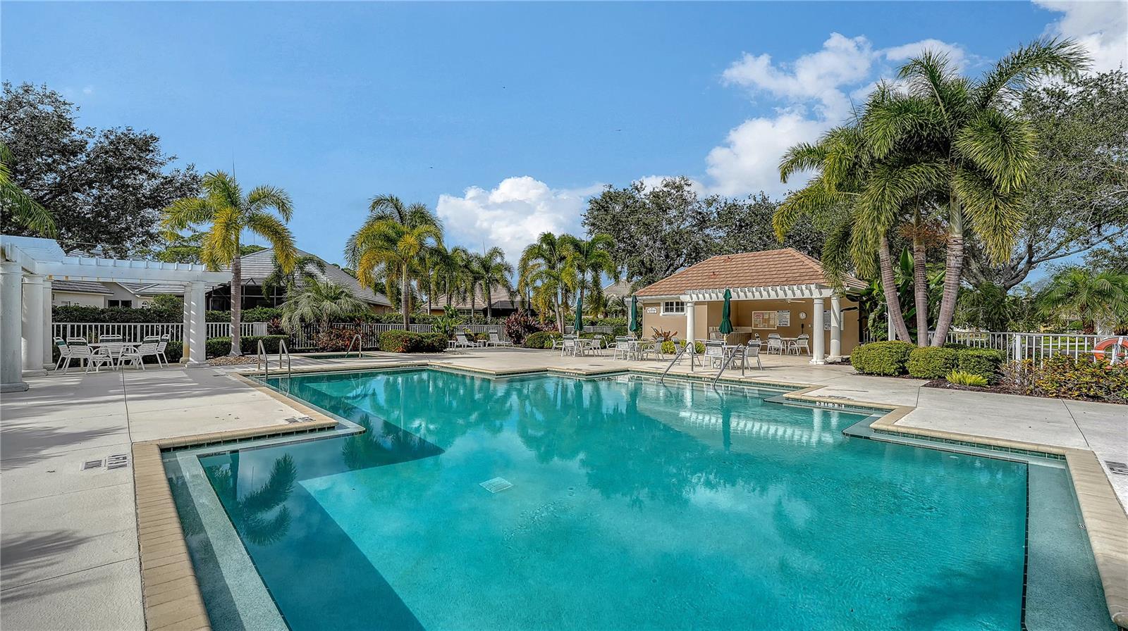LAKEWOOD RANCH COUNTRY CLUB VILLAGE C 3 - Residential