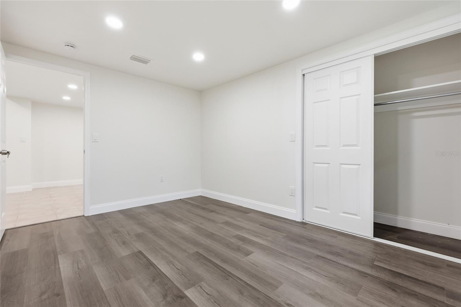 HIGHLAND COURT MANOR - Residential
