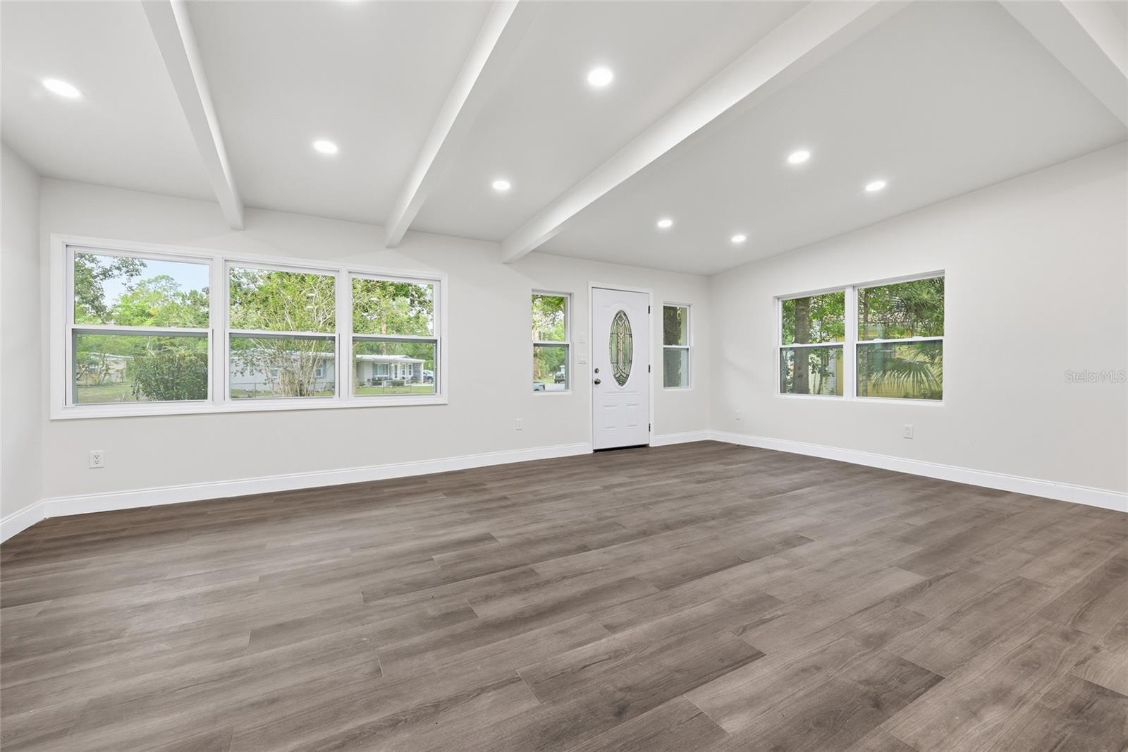 HIGHLAND COURT MANOR - Residential