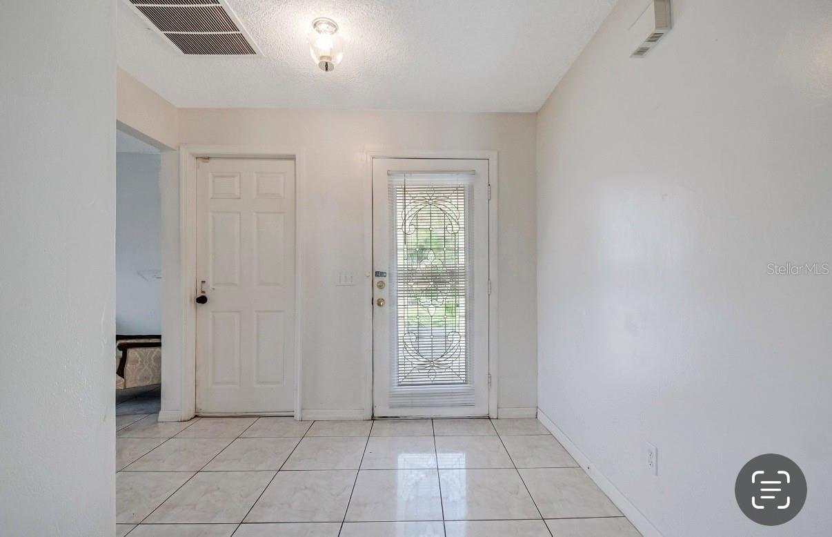 TOWN & COUNTRY ESTATES UNIT 1 - Residential