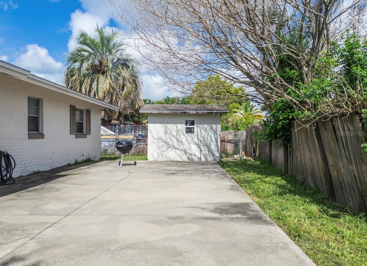 TOWN & COUNTRY ESTATES UNIT 1 - Residential
