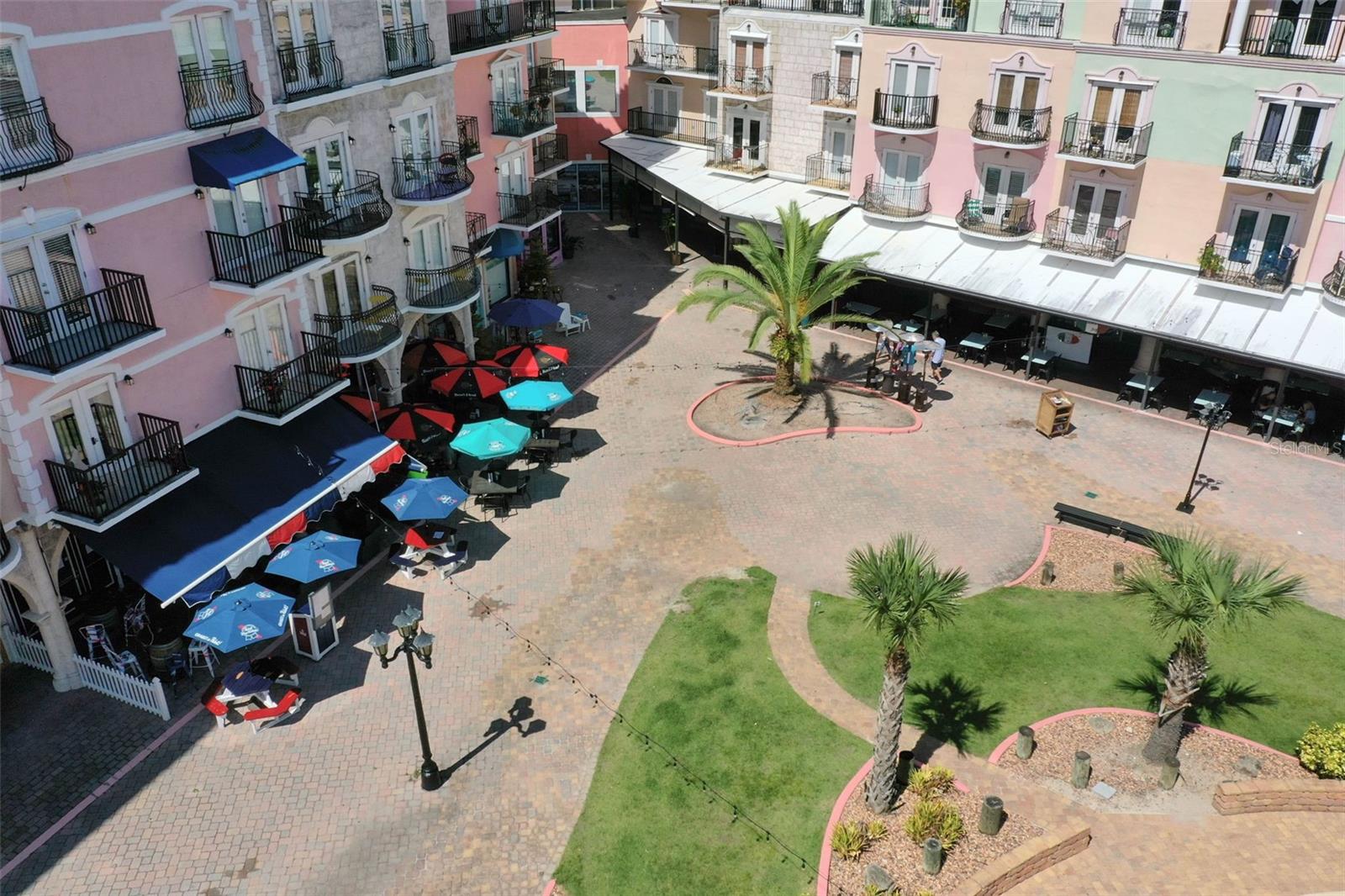 EUROPEAN VILLAGE - Residential