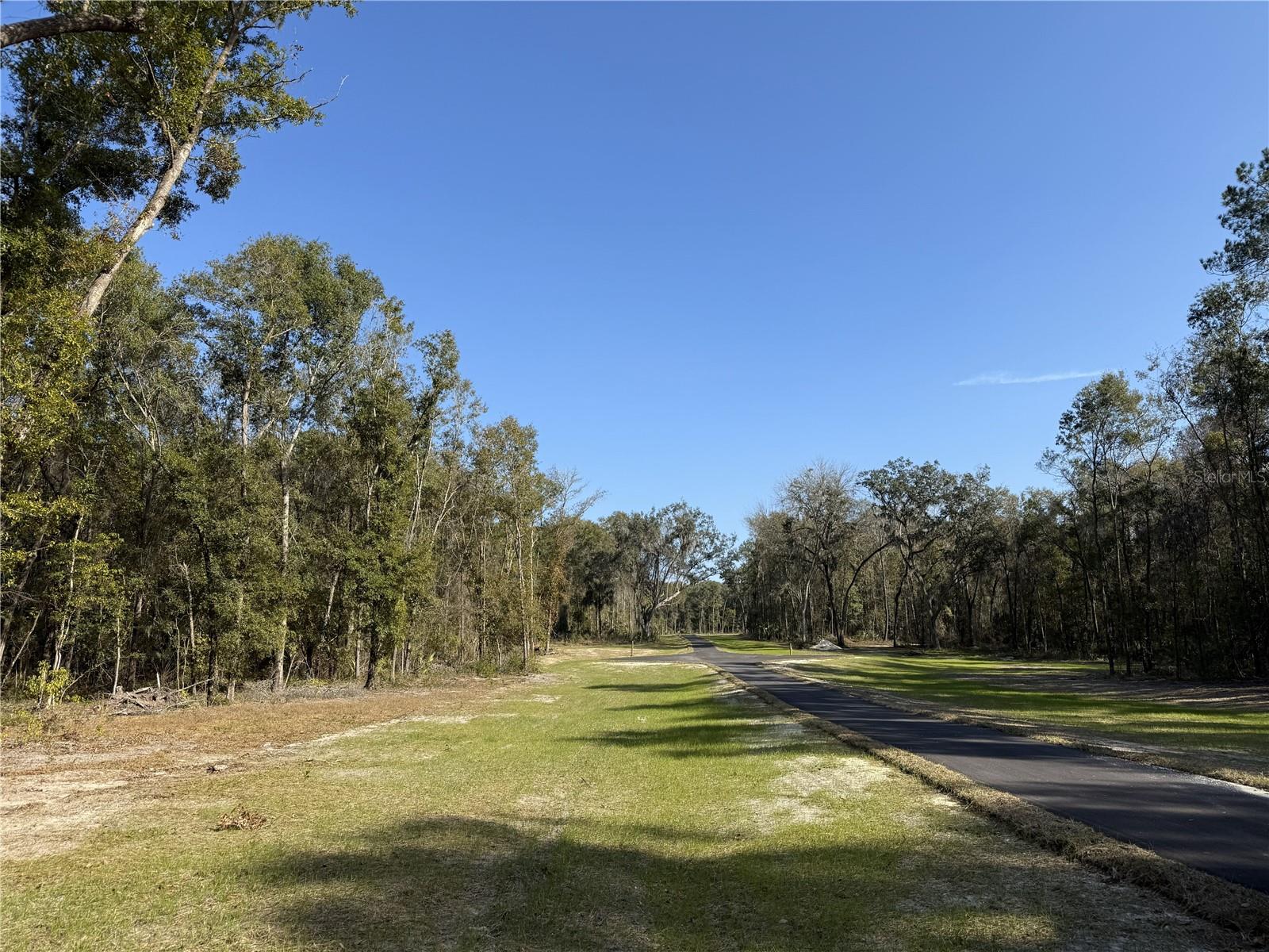 IRVINE ACRES - Land