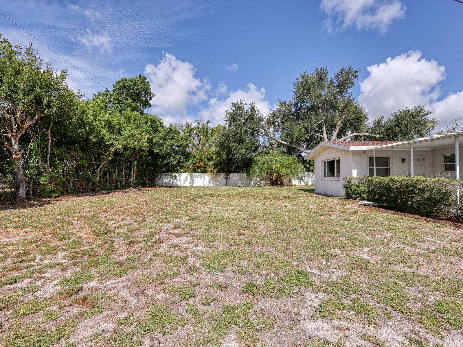 FAIRWAY ACRES UNIT THREE - Residential