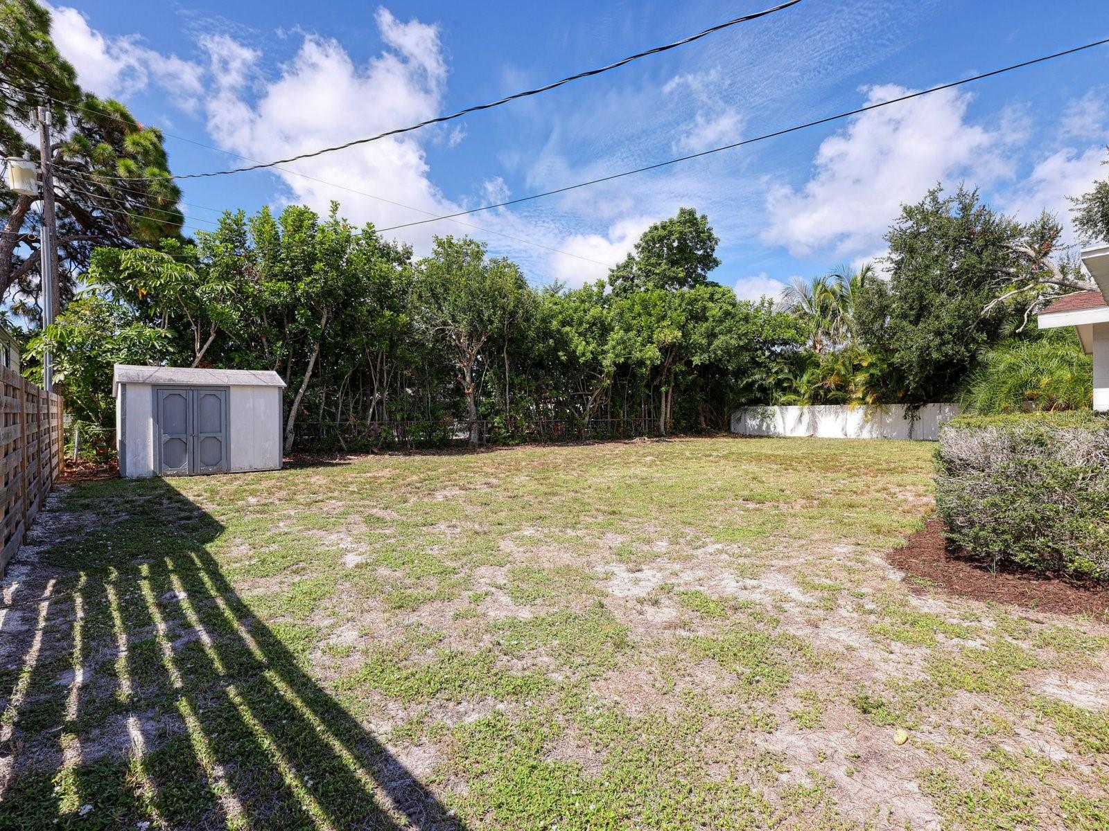 FAIRWAY ACRES UNIT THREE - Residential
