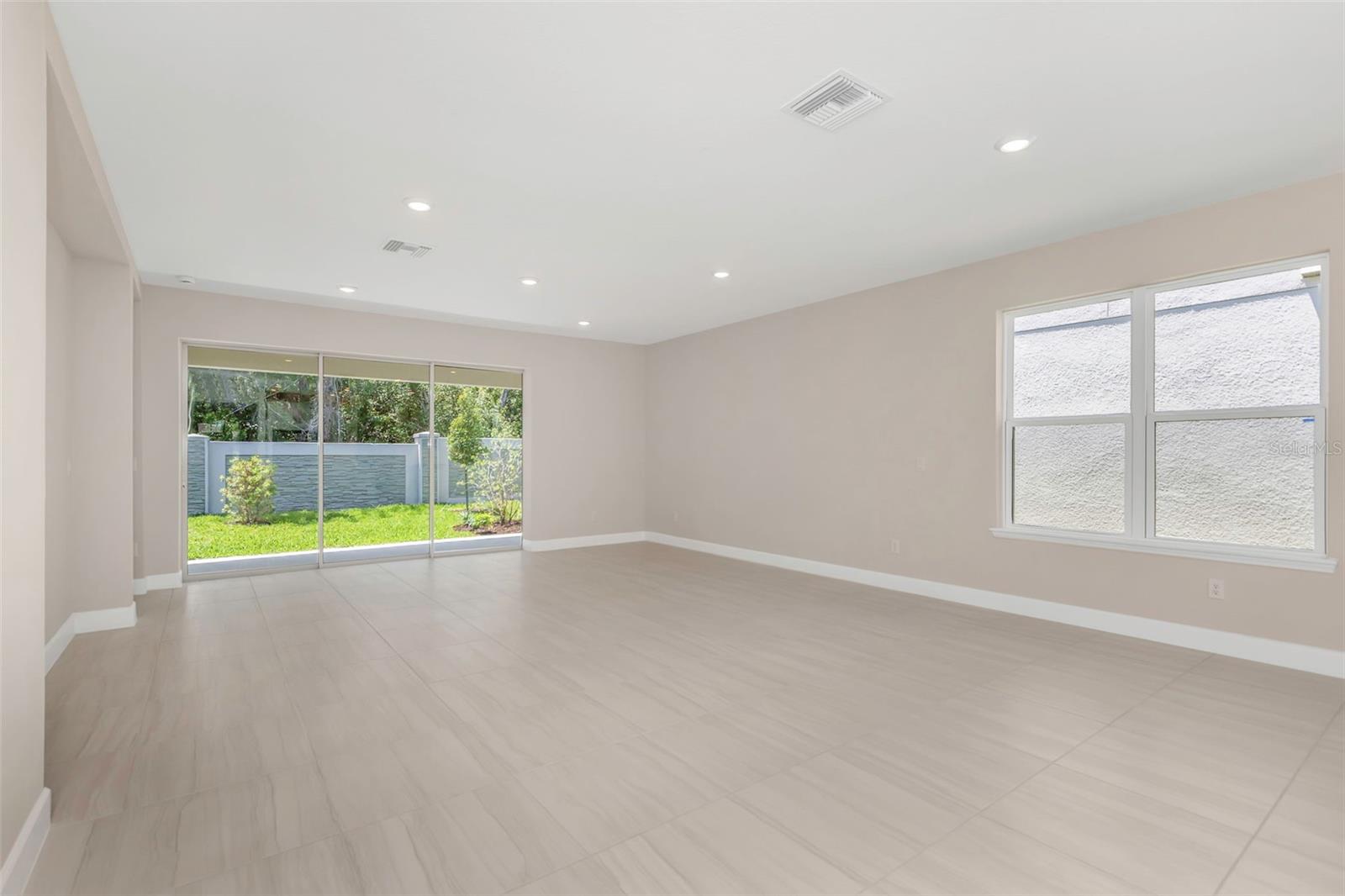 SILVER RIDGE - Residential Lease