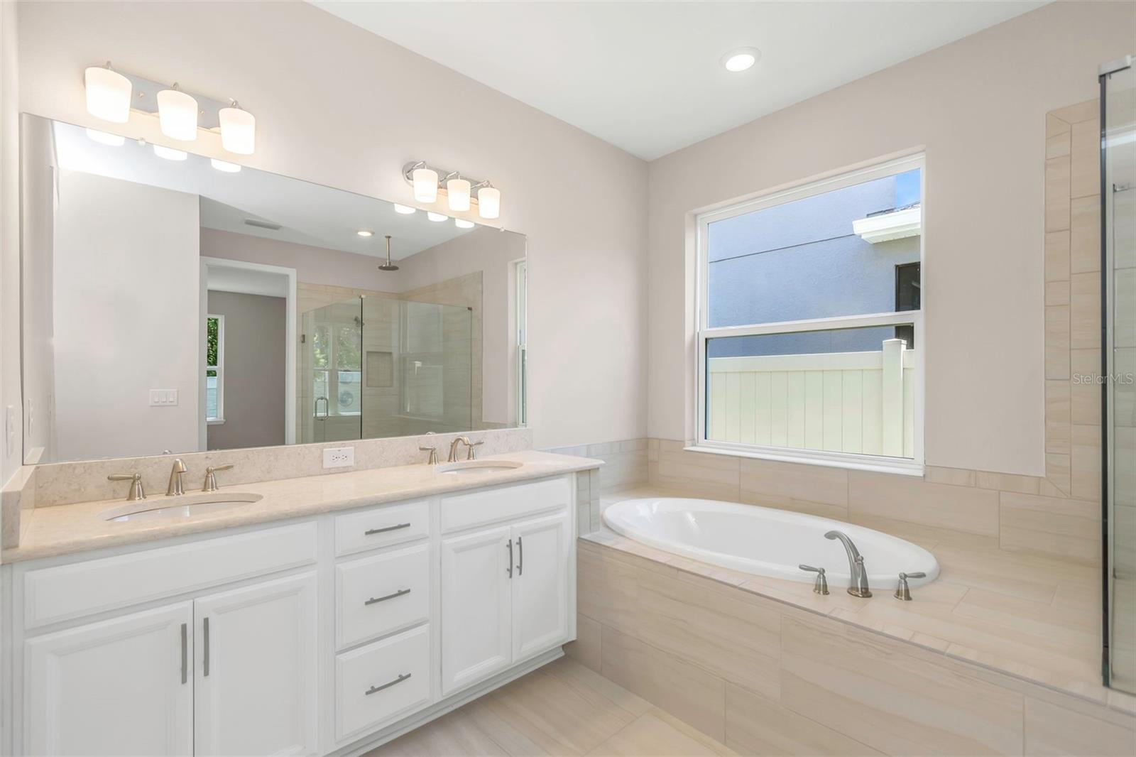 SILVER RIDGE - Residential Lease
