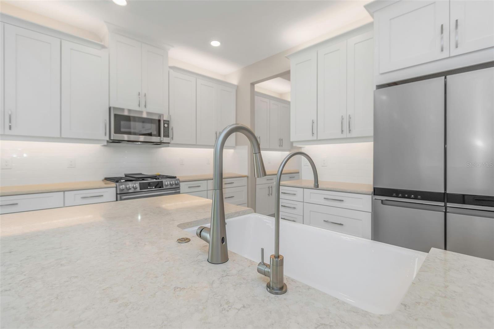 SILVER RIDGE - Residential Lease