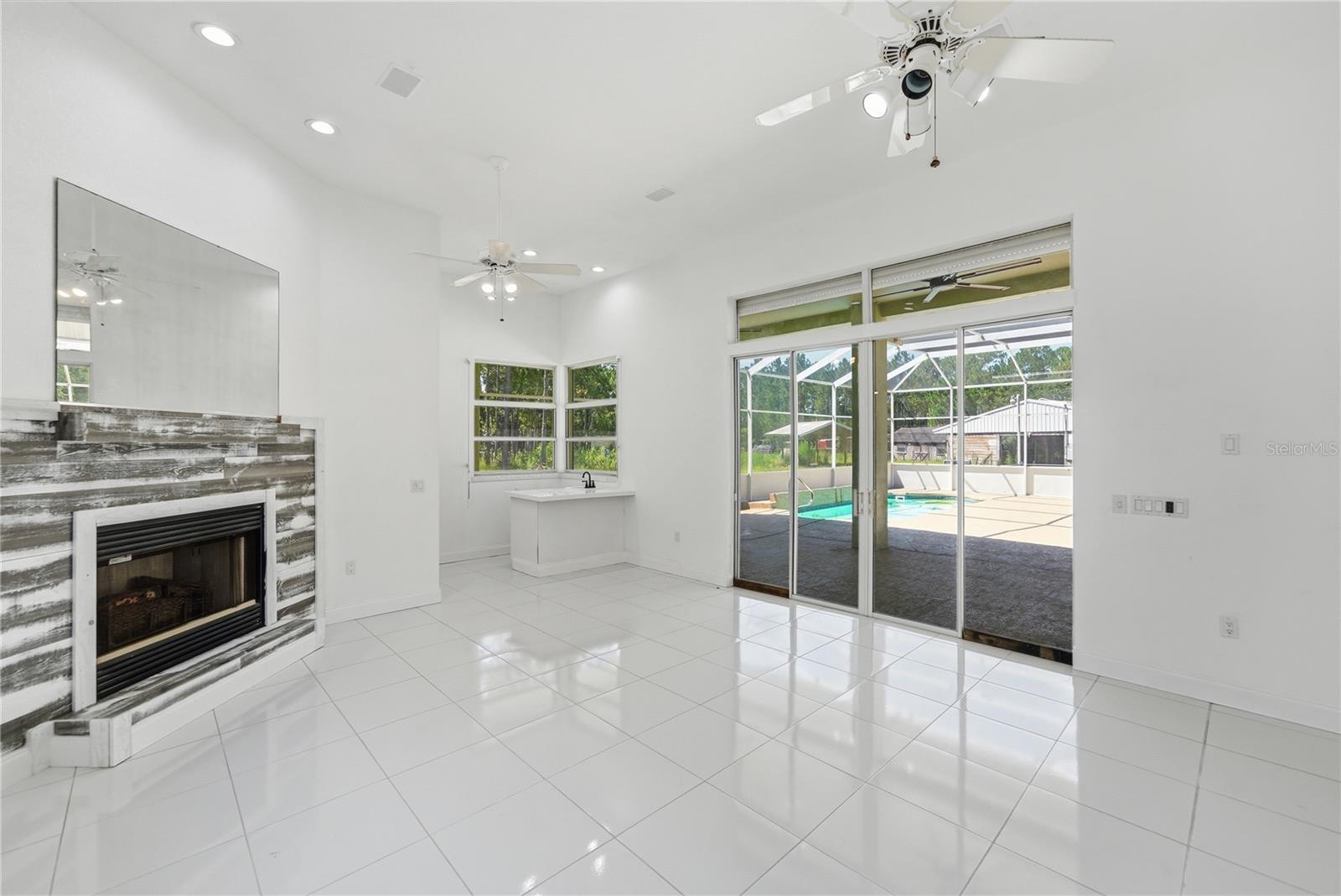 BAY LAKE RANCH UNIT 2 - Residential