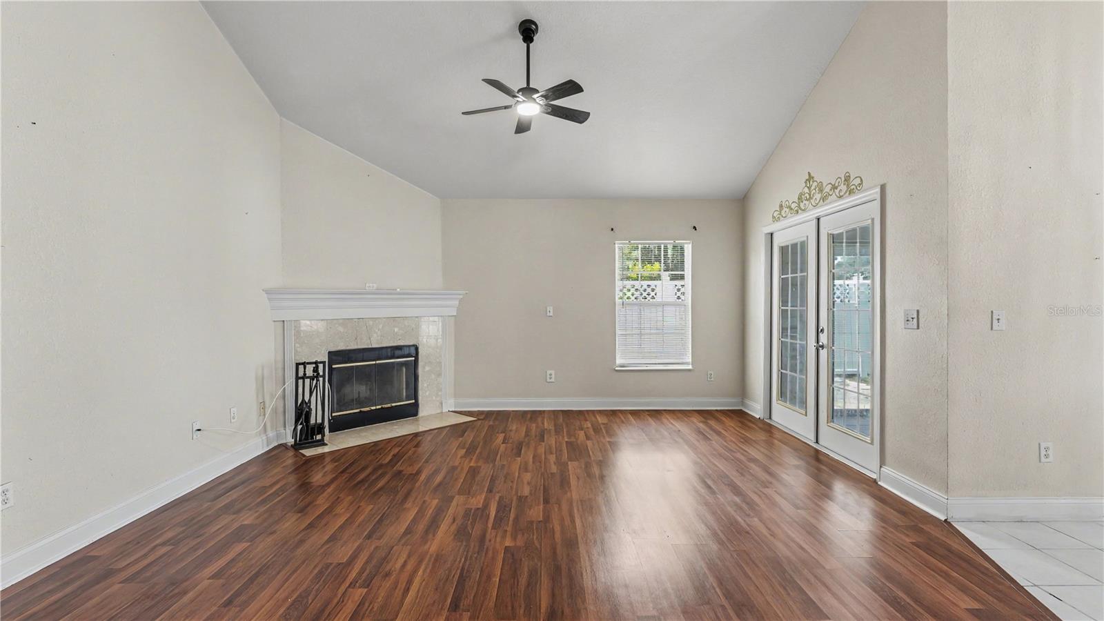 MADALYN COVE - Residential