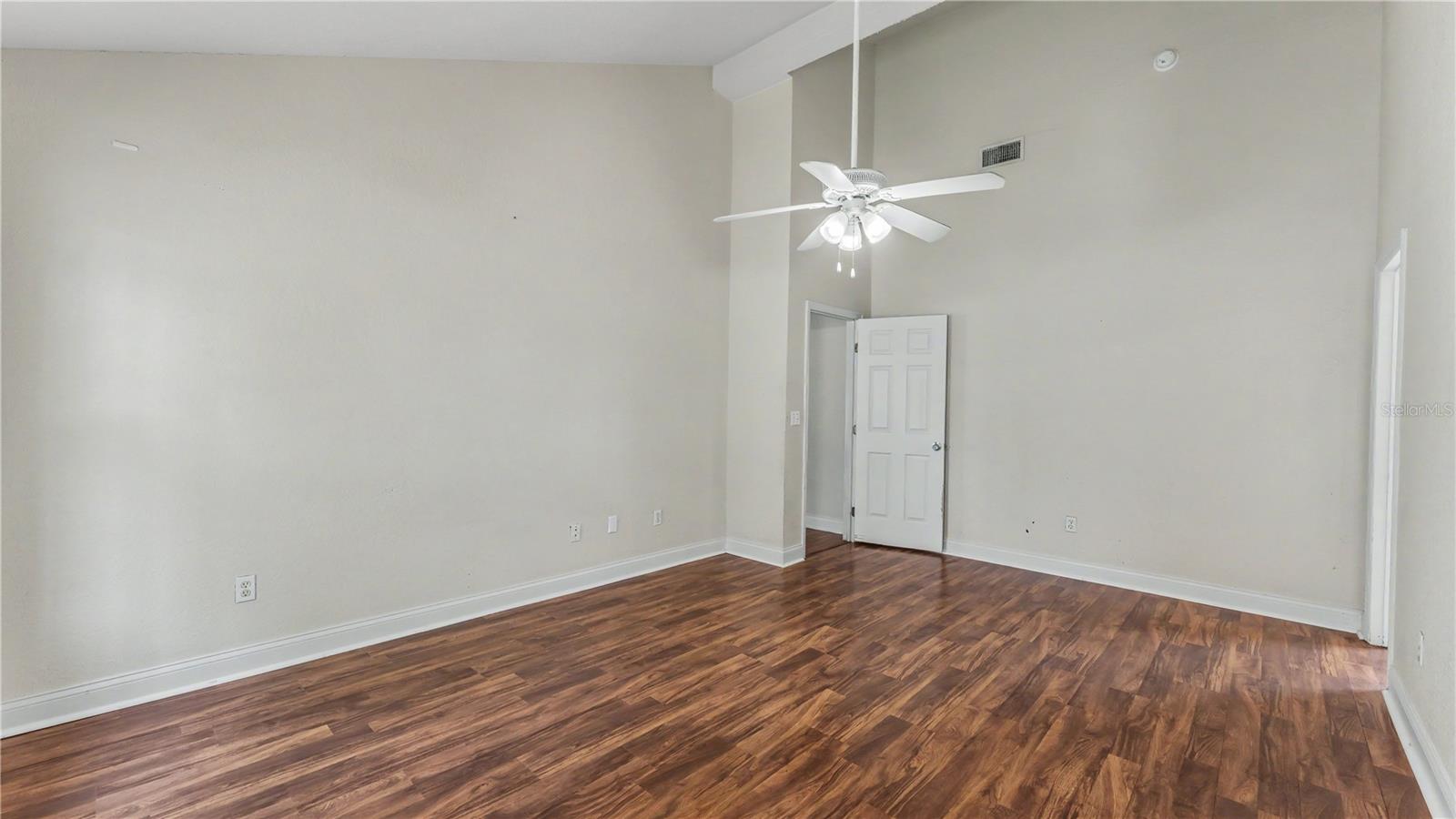 MADALYN COVE - Residential