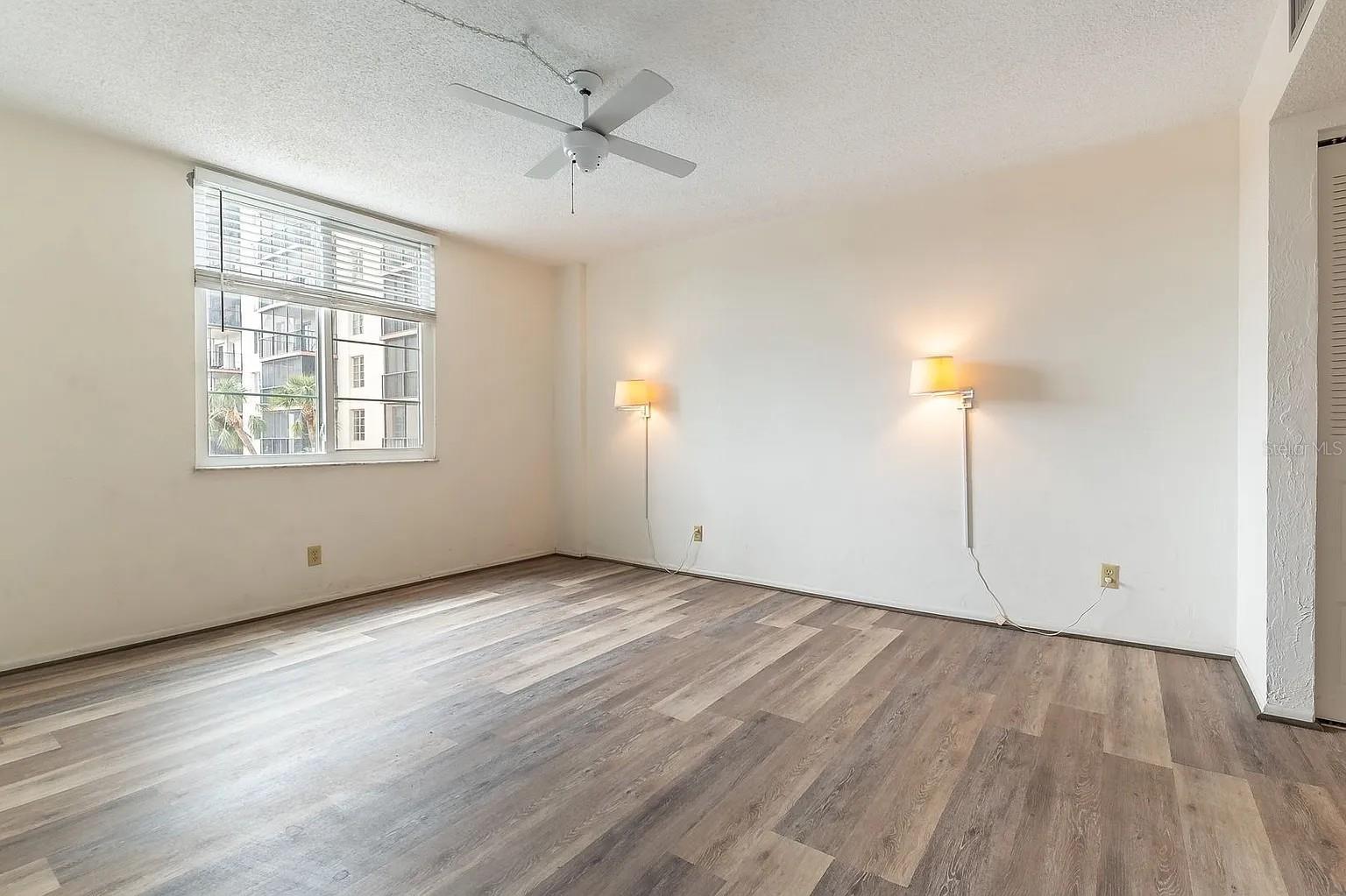RAINTREE - Residential